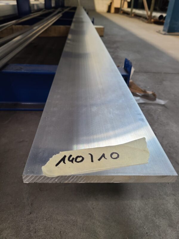 Aluminium Flach 140/10mm; AlMgSi0,5; Länge 6000mm